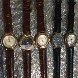 SOLD -LOT OF 5 Guess Watches